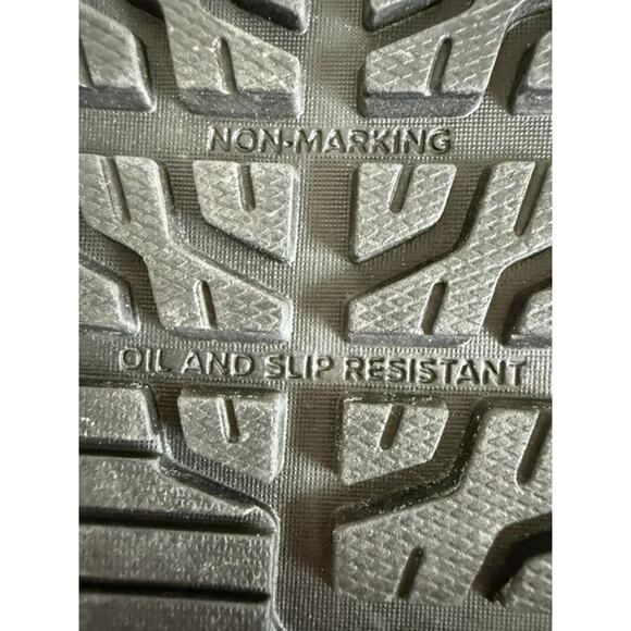 NEW KEEN Utility Men\'s Waterproof Work Boots/Shoes Size 9D main image 4